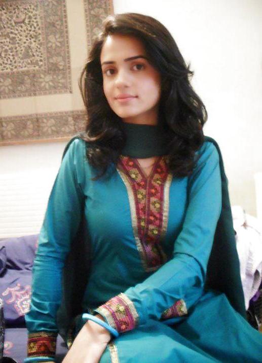 25P Huge Titted Paki girl  treat for BBCs & Titty Fuck lovers