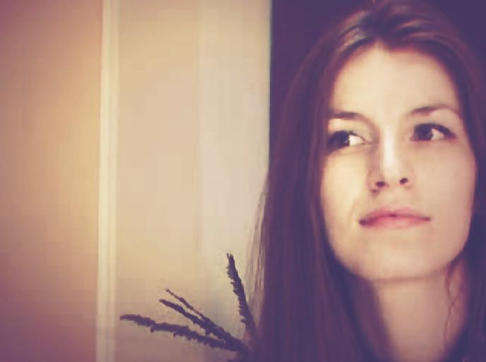 22P Super hot skinny redhead 