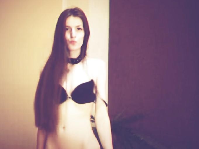 22P Super hot skinny redhead 