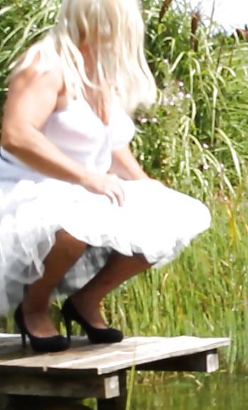 25P Sissy swimming in Petticoat