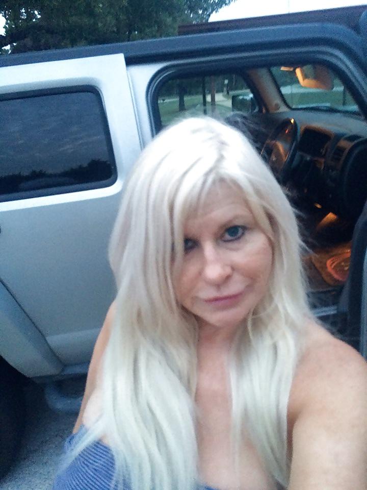 25P Busty Blond Granny huge tits