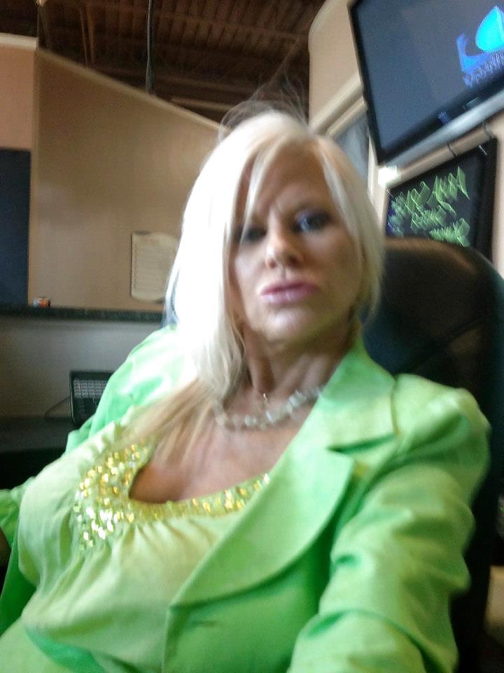 25P Busty Blond Granny huge tits