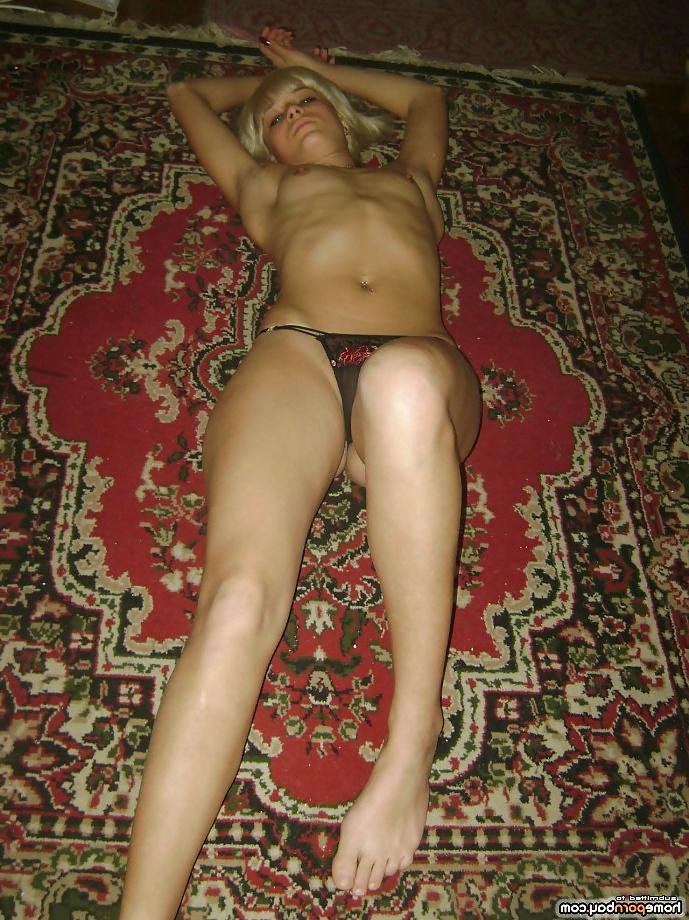 25P Slim blonde angel stripping