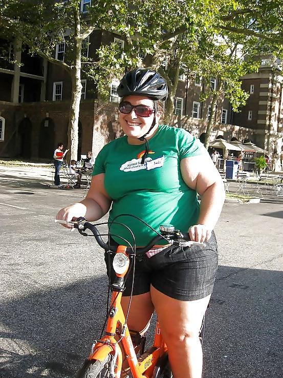 25P Best clothed and nonnude fat girls on POF