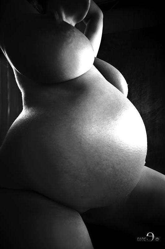 17P Huge Bellies - Pregnant
