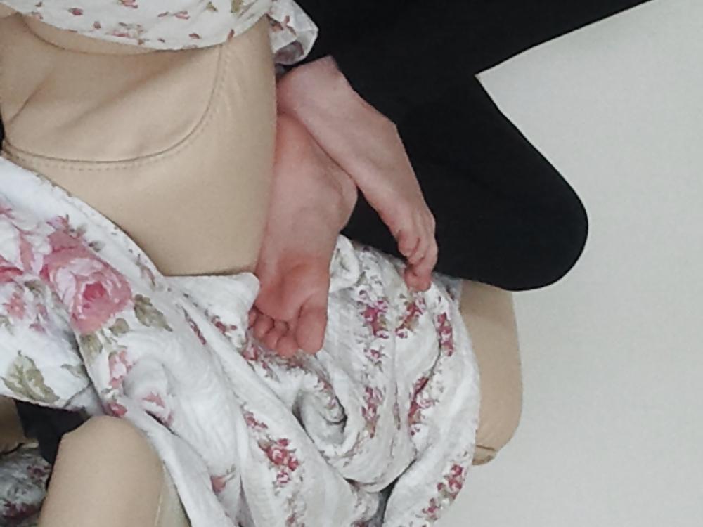 10P Recorded foot of my gf's eighteen sister