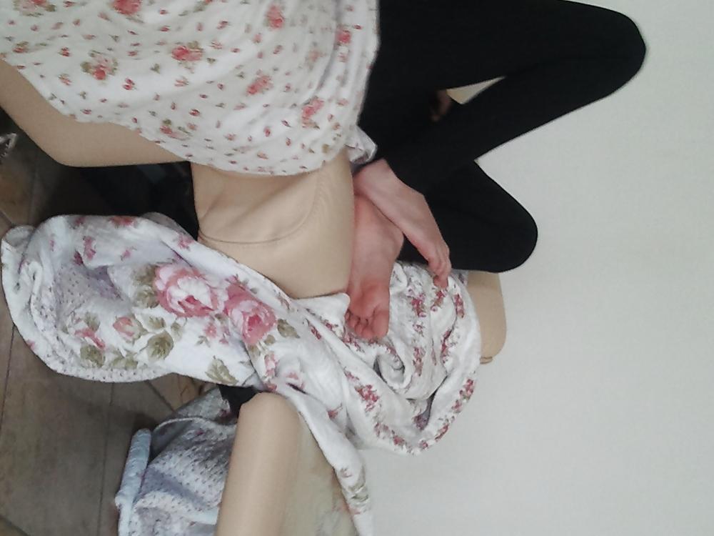 10P Recorded foot of my gf's eighteen sister