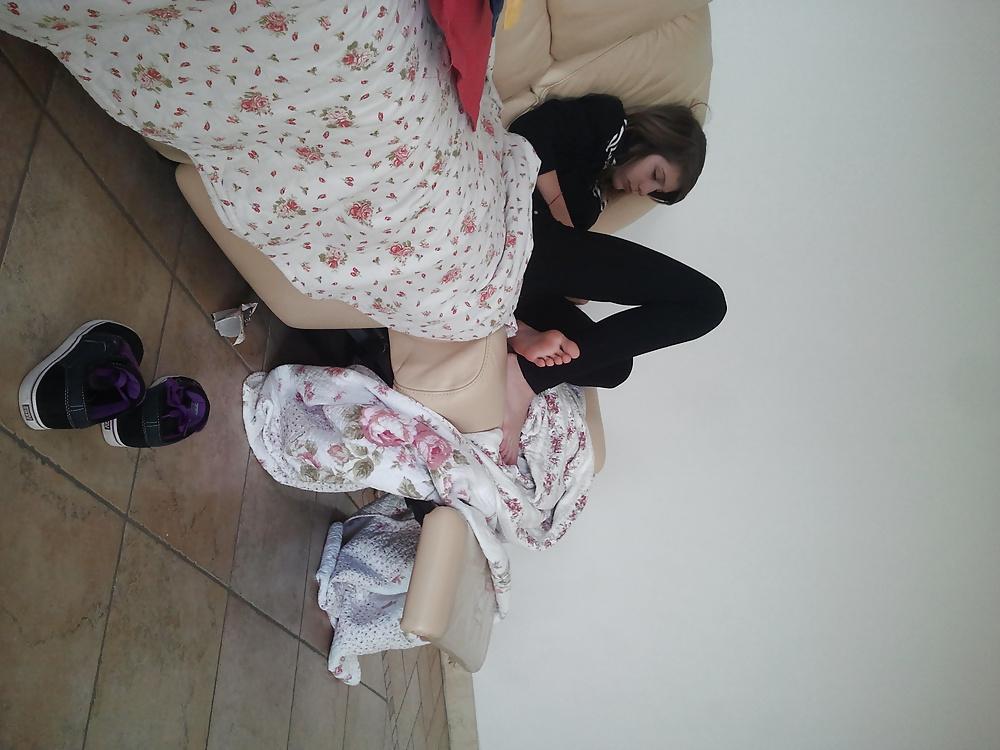 10P Recorded foot of my gf's eighteen sister