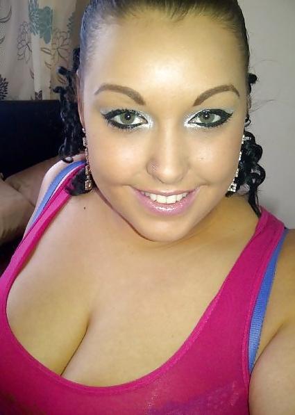 25P HUGE ASS HOT SLUT