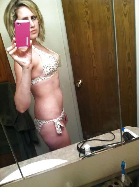 25P Slim Blonde MILF