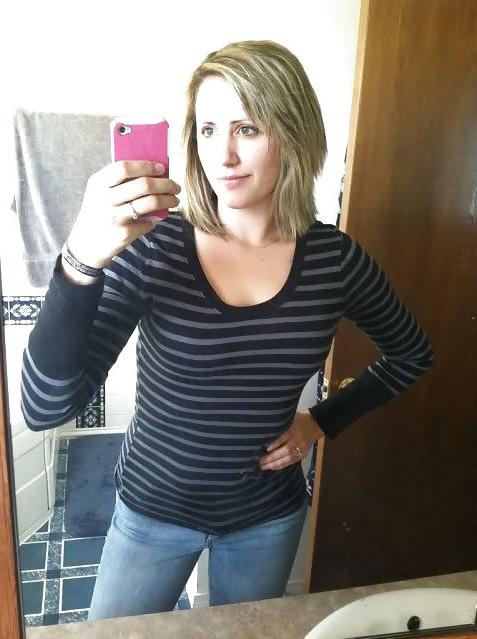 25P Slim Blonde MILF