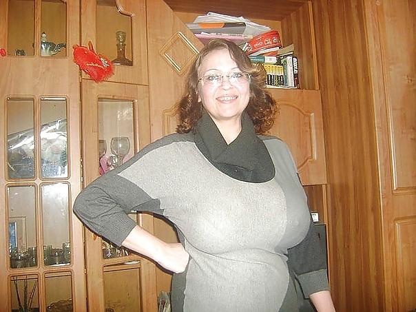 23P Friend's Hot Busty Mom
