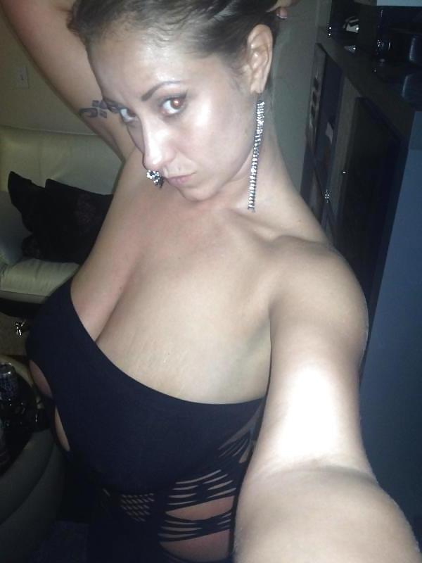 20P Huge Tits, Tight Tops 25
