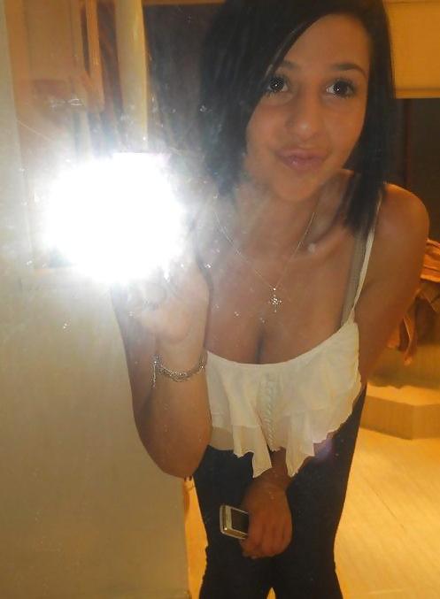 25P Aussie Teen Slut HUGE TITS