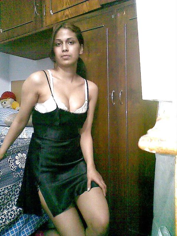 11P Arab sister
