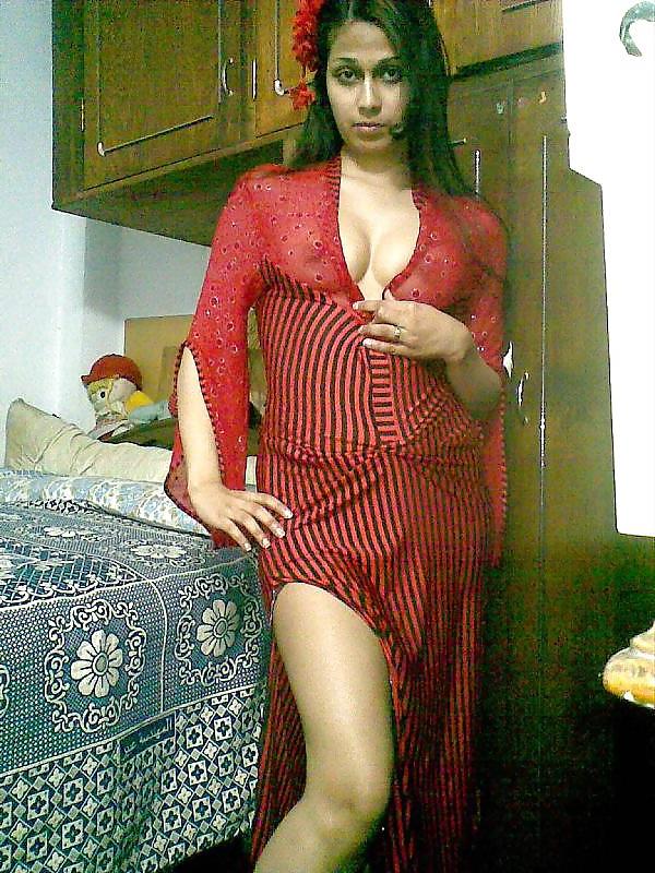 11P Arab sister