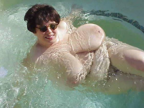 25P Webtastic Special: Huge Miss D. - Vol.4