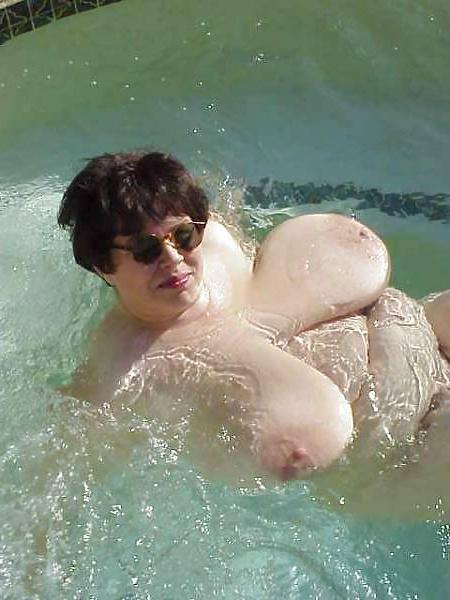 25P Webtastic Special: Huge Miss D. - Vol.4