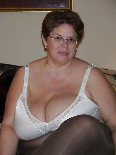 25P Webtastic Special: Huge Miss D. - Vol.4