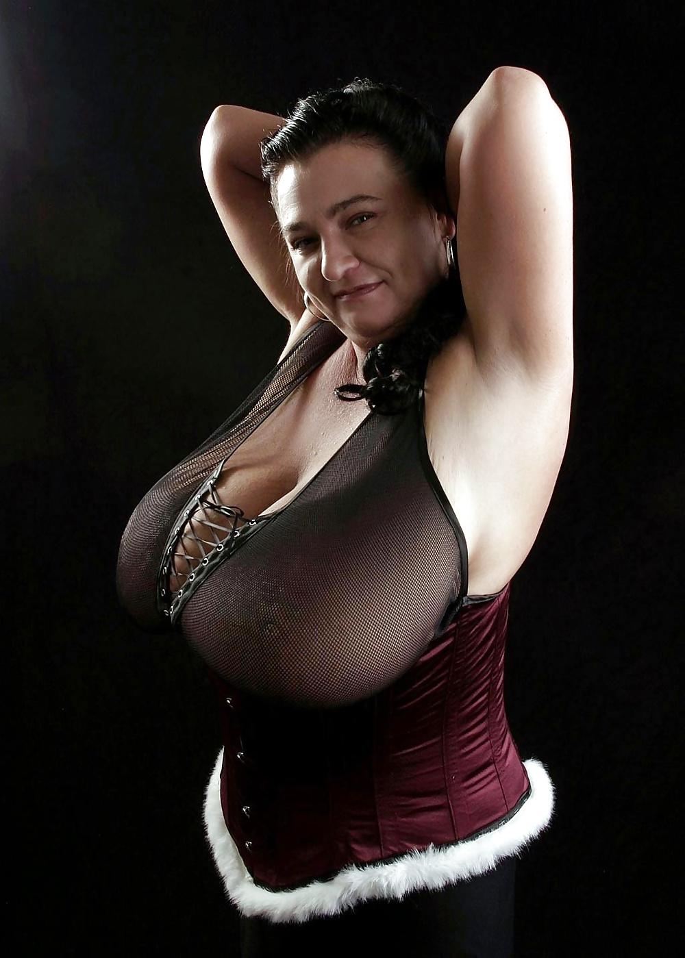 19P Sabrinas Huge Knockers