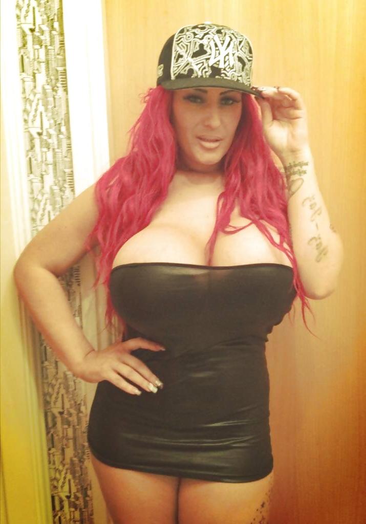 25P Brooke: Huge Fake Tit Escort