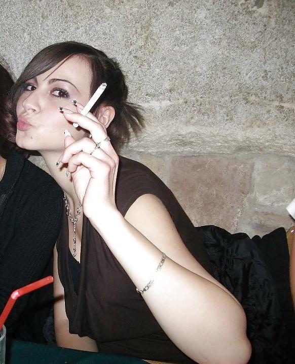 20P Sister and girlfriends