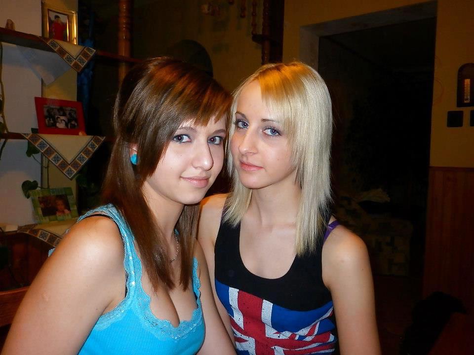 20P Sister and girlfriends