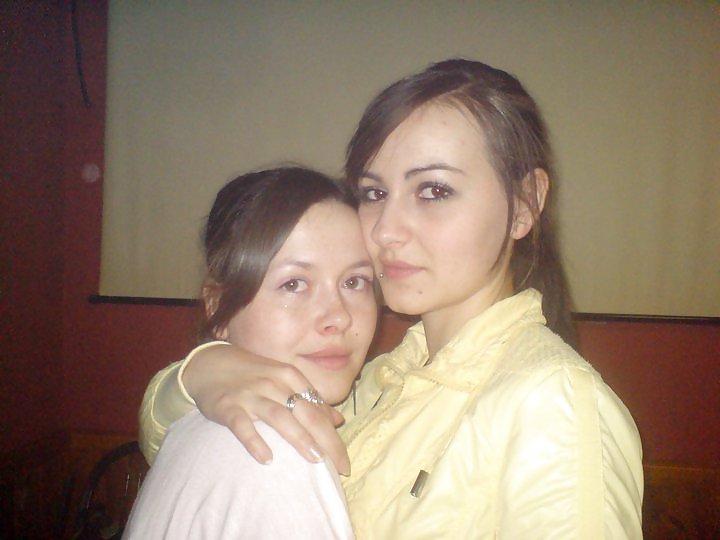 20P Sister and girlfriends