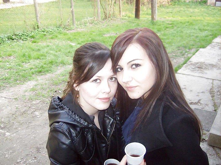20P Sister and girlfriends