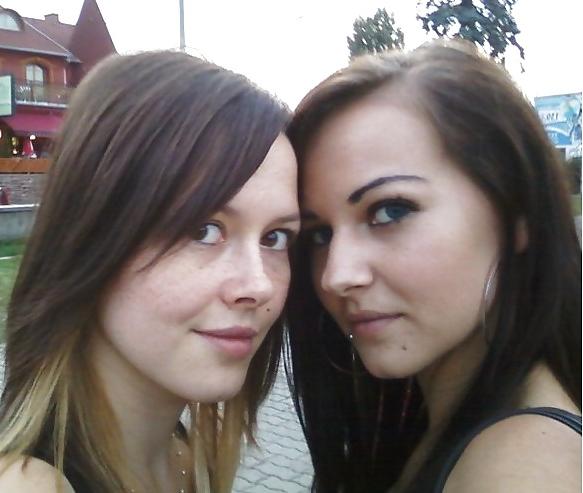 20P Sister and girlfriends