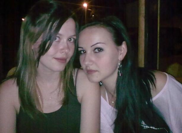 20P Sister and girlfriends