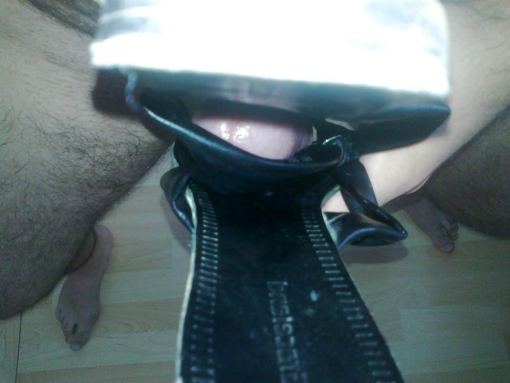 19P Cumming on my sister's sexy thong slippers