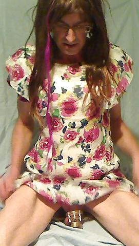 4P Sissy daisy dicklicker