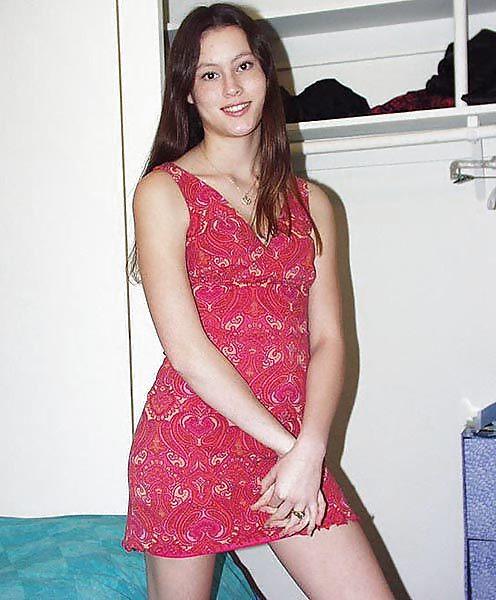 8P Slim brunette Amateur Kelly