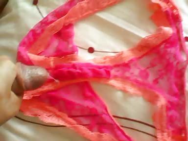 10P Cumming in sister inlaws panties