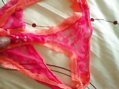10P Cumming in sister inlaws panties