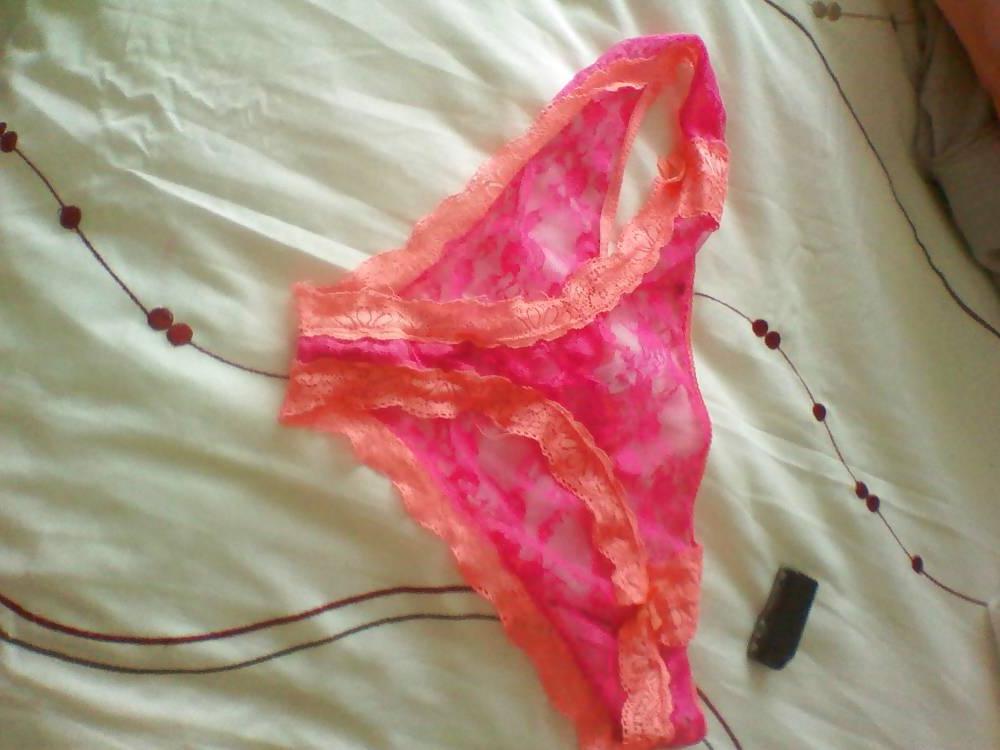 10P Cumming in sister inlaws panties