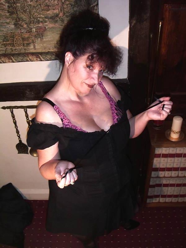 15P Amateur granny with huge tits