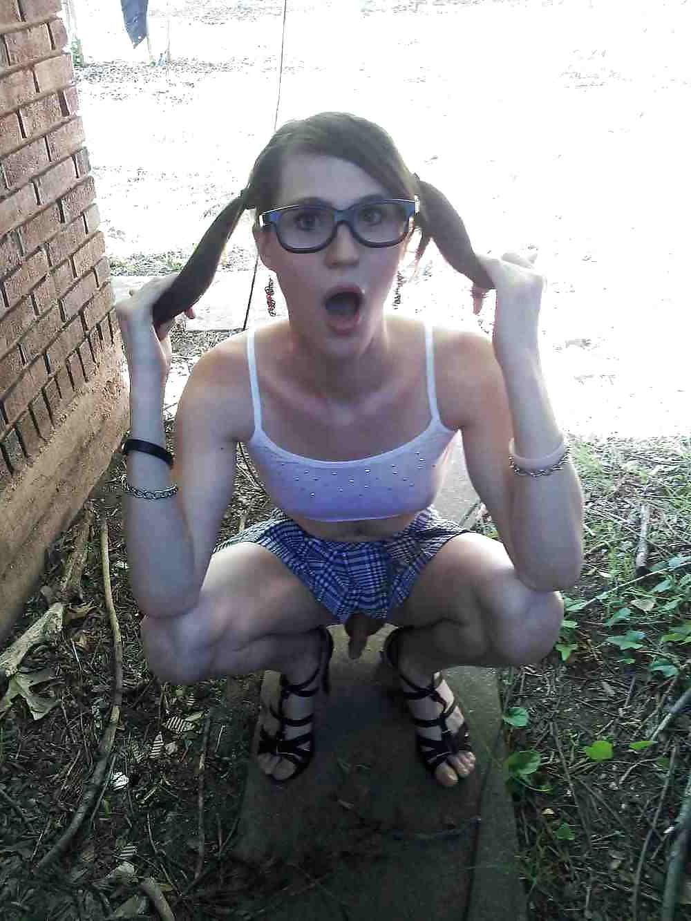 25P Sissy steffi caption 