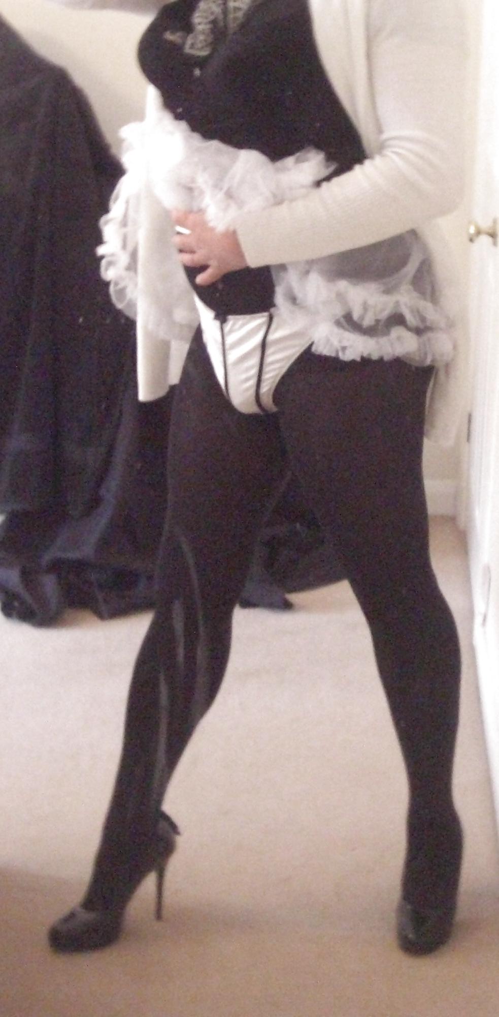 20P Naughty sissy cumslut