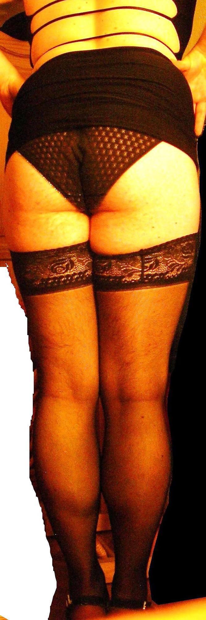 25P St.sissy Bp. in black dress 2.