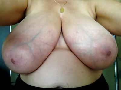 15P Huge natural tits 2