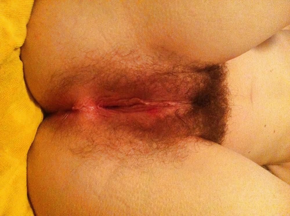 25P Gaping my loose hole with a little cock!