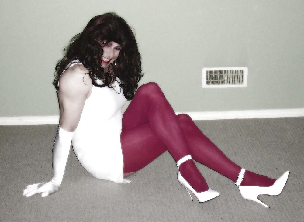 25P Sissy Deanna