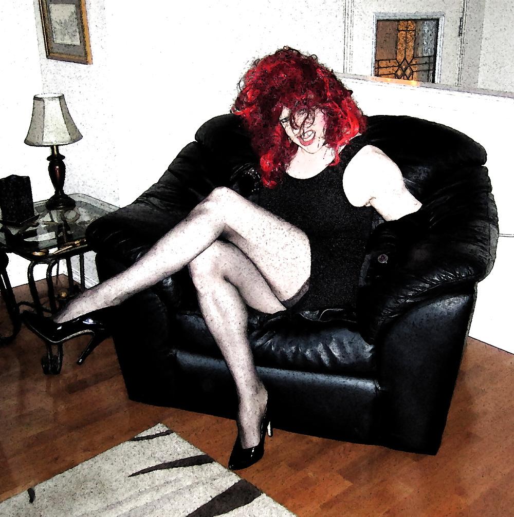 25P Sissy Deanna