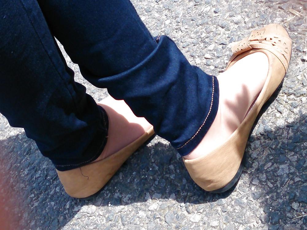 13P Candid teen friend ballerinas flats and nylon socks