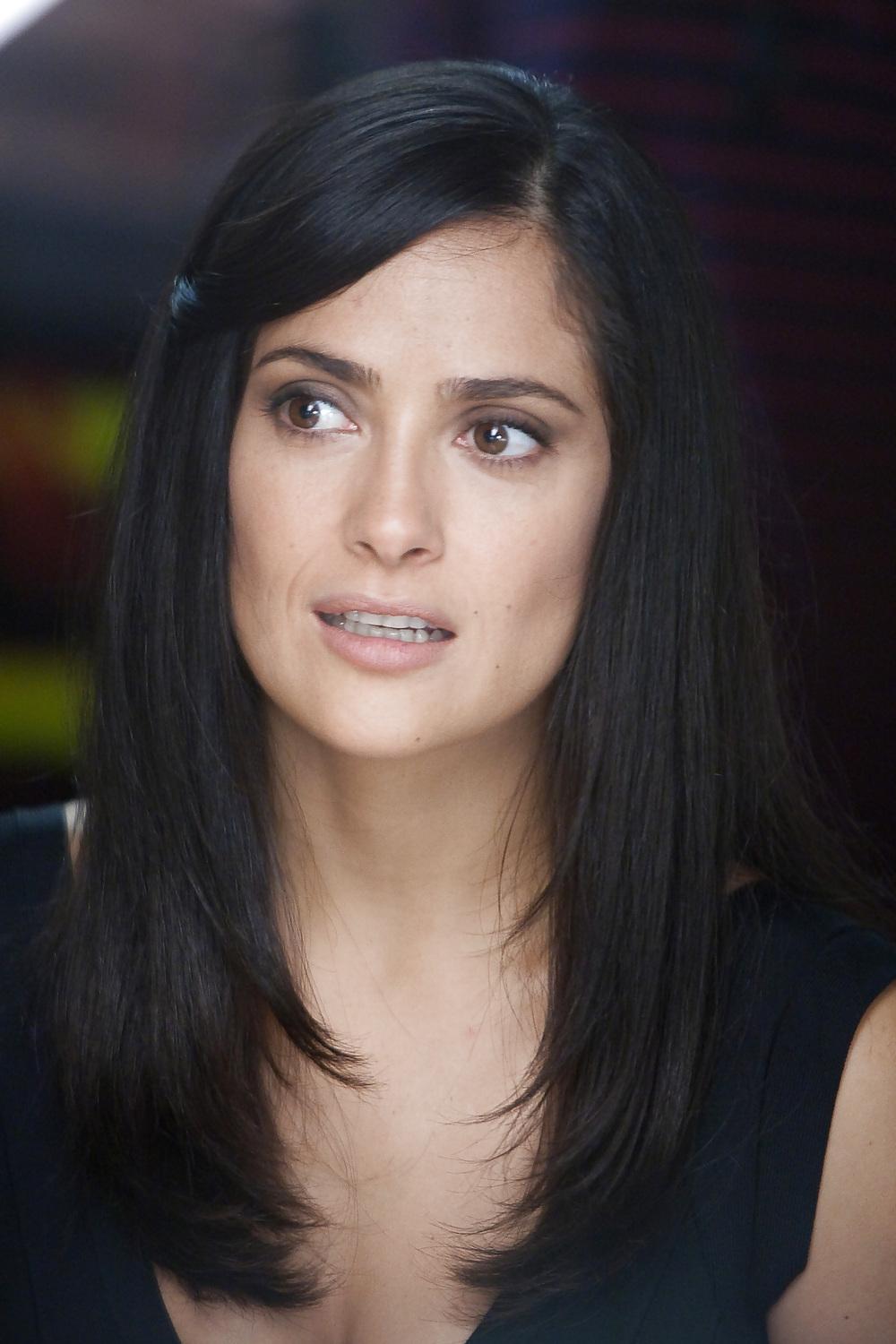 25P Salma Hayek HUGE Wank Gallery 