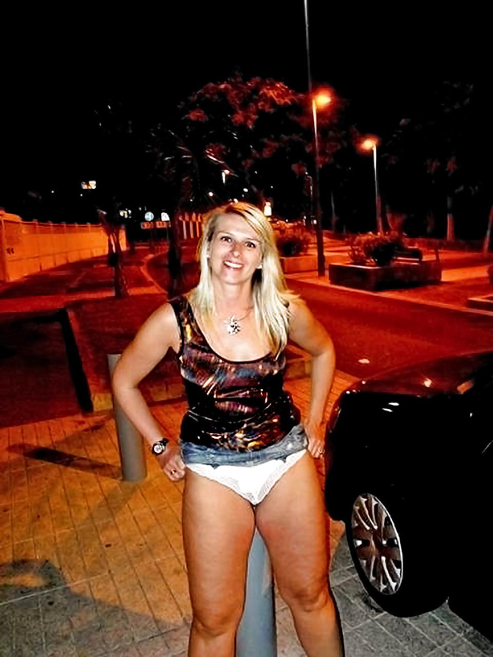 25P The Best of Exposed Amersham Wife Claire