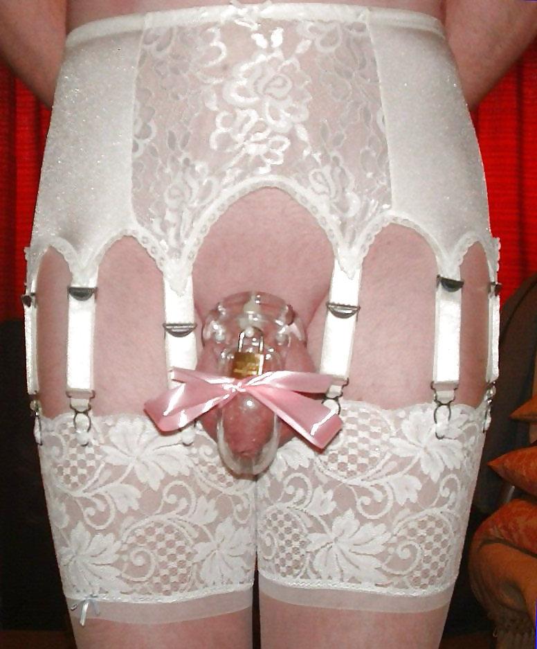 25P Sissy Chastity 3