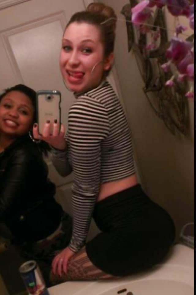 13P Best Amateur Asses of April